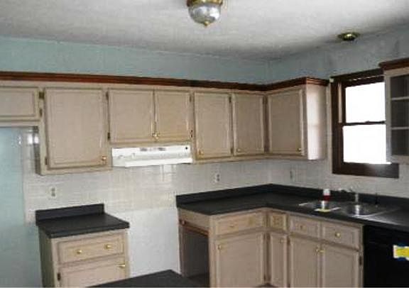 5th image of 5486 Bonnieview Dr