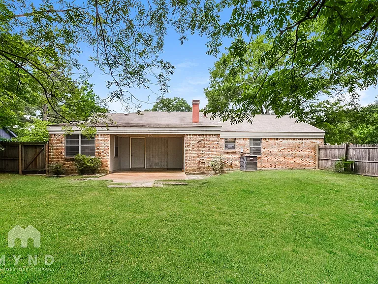 3306 Foggy Ridge Cv — Photo 18