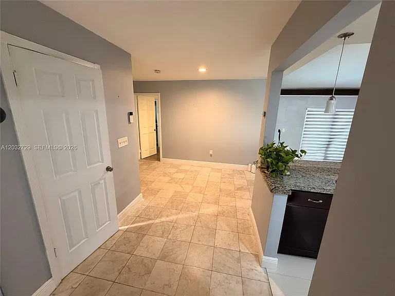 20451 NE 10th Pl — Photo 2
