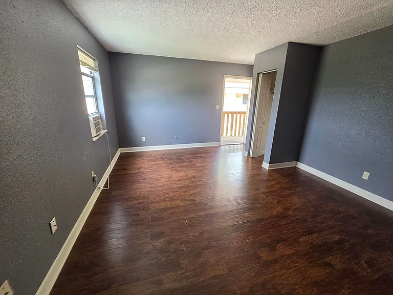 162 S Dipper Ln — Photo 1