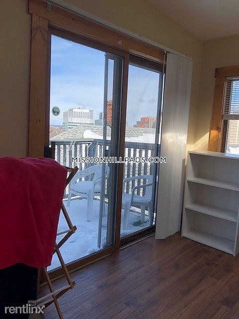 3 Sachem #3 Boston - Mission Hill Shared Unit Photo 10