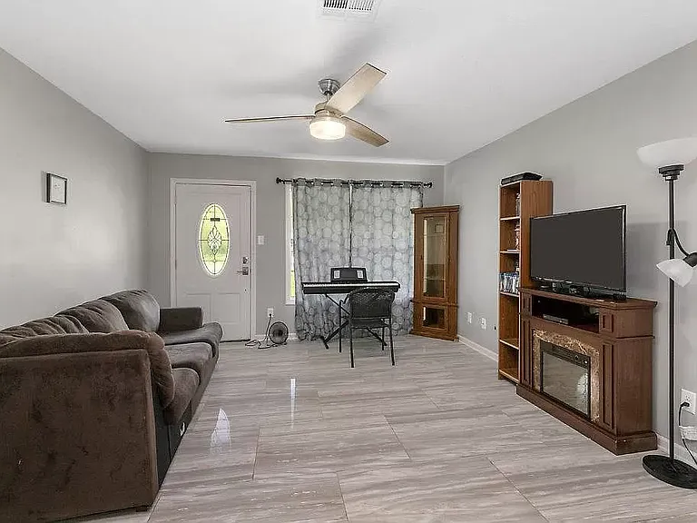 1917 Linda Ave — Photo 5