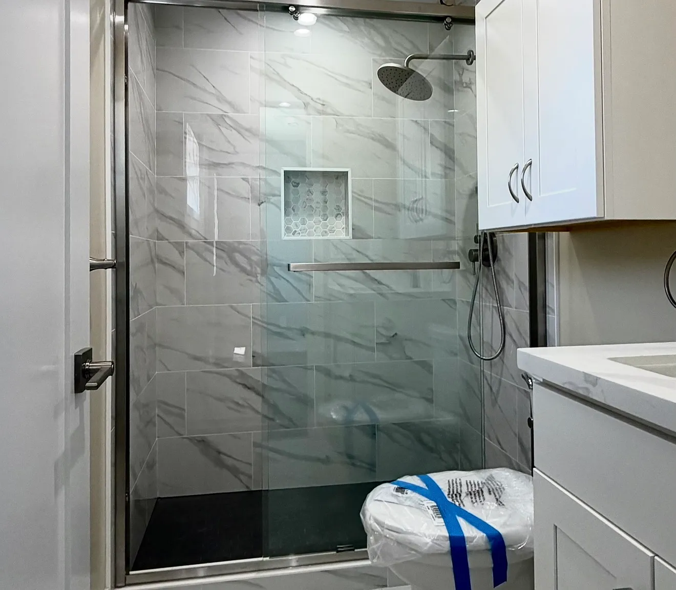 2 bed, 450 sqft, $4,500 — Photo 4