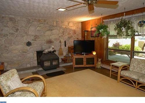 5th image of 41 Southwoods Ln