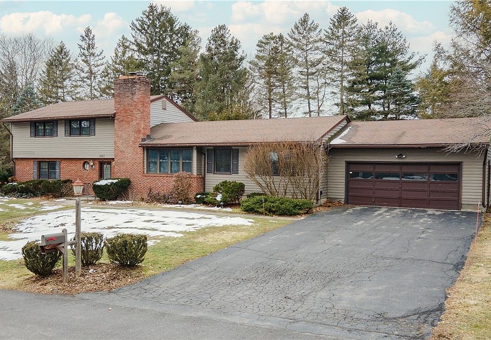1st image of 5221 Fairlawn Dr