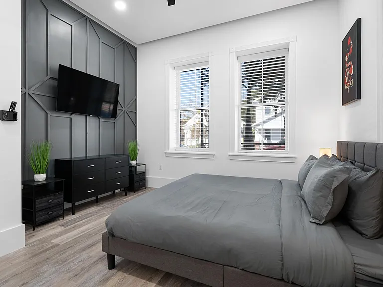 1301 E Columbus Dr #2 — Photo 9