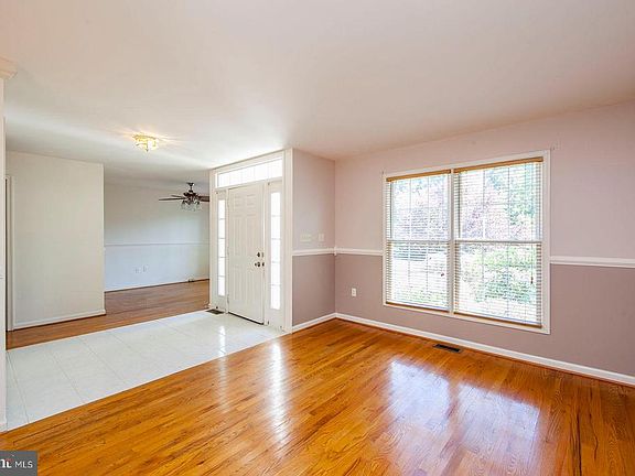 4th image of 126 Appomattox Dr