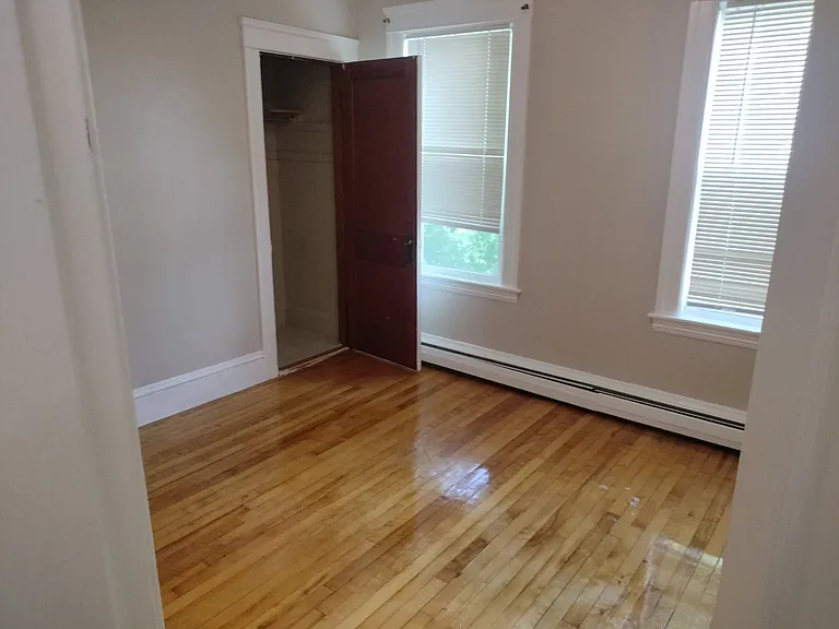 114 Sterling St #2B — Photo 14