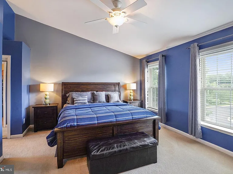 6755 Calthorpe Pl — Photo 9