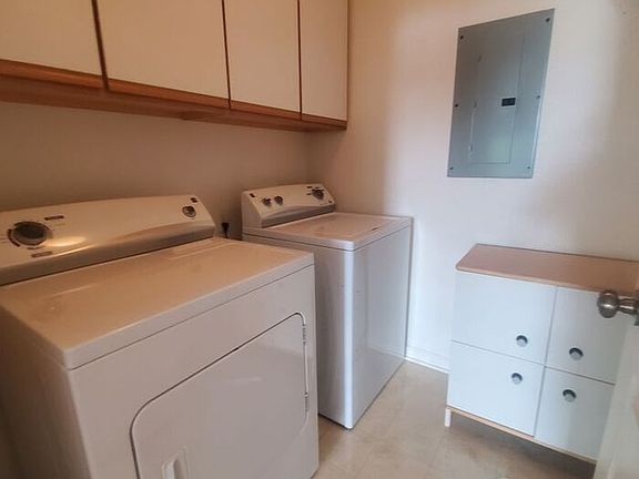 4th image of 5151 W 29th St #408