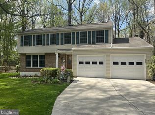 2424 Freetown Dr, Reston, VA 20191