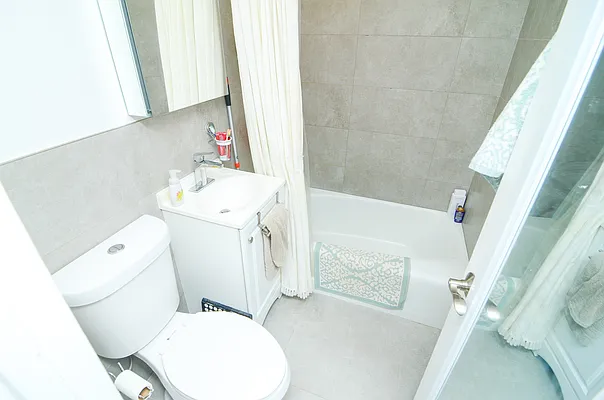 Rented by One Eleven Residential, Inc. | media 10