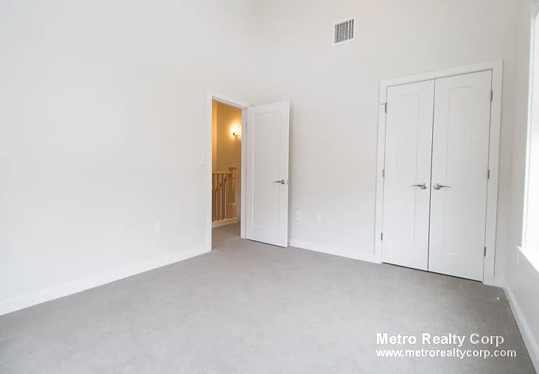 31 Cottage Park Ave #31 — Photo 9