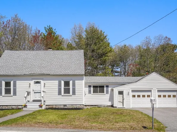 54 Meadowbrook Rd, North Chelmsford, MA 01863