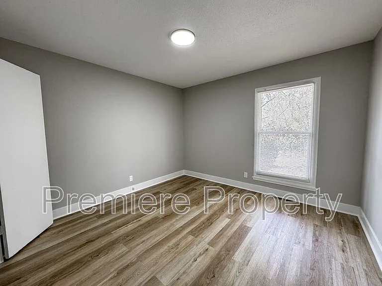 822 S Emery St — Photo 7