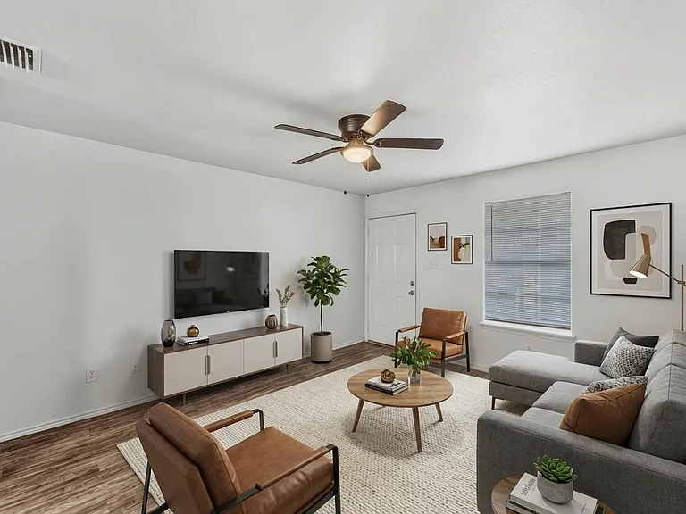 315 Gastel Circle — Photo 10