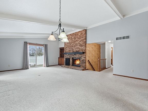 2nd image of 4544 E Shenandoah Cir
