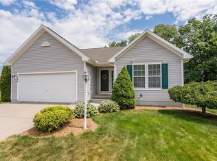 1146 Jensen Ct, Farmington, NY 14425