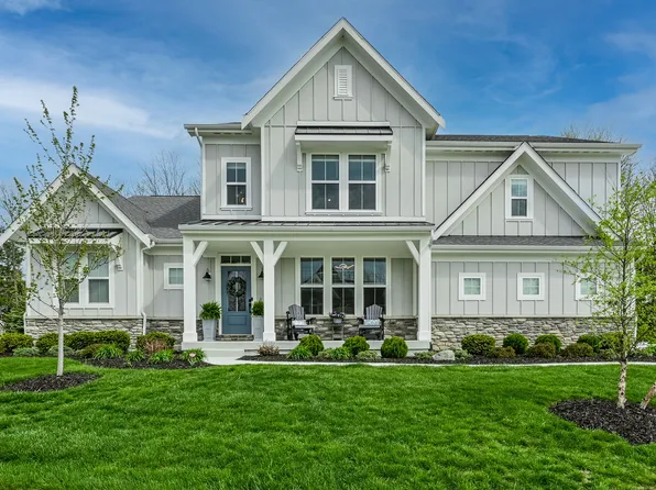 26 Chatham Brook Dr, Westfield, IN 46074