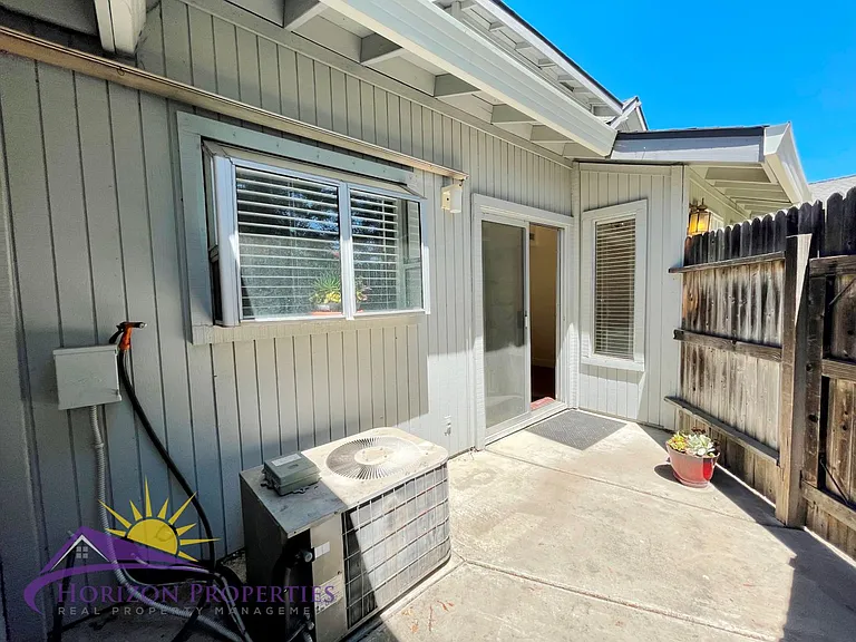 4269 Taylor St — Photo 29