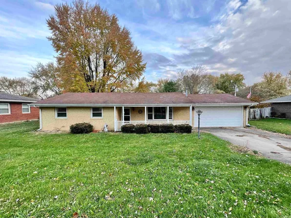 1009 S Sunset Dr, Yorktown, IN 47396