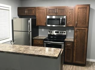 914 Mechanic St, Osage, IA 50461