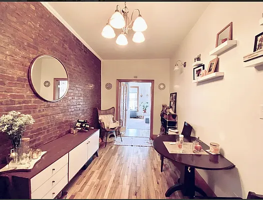 Rented by Highline Residential | media 4