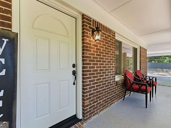 3rd image of 3282 Old Snapping Shoals Rd
