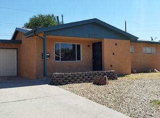 10517 Mountain Rd NE, Albuquerque, NM 87112