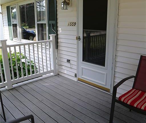 3rd image of 1559 Summerset Dr