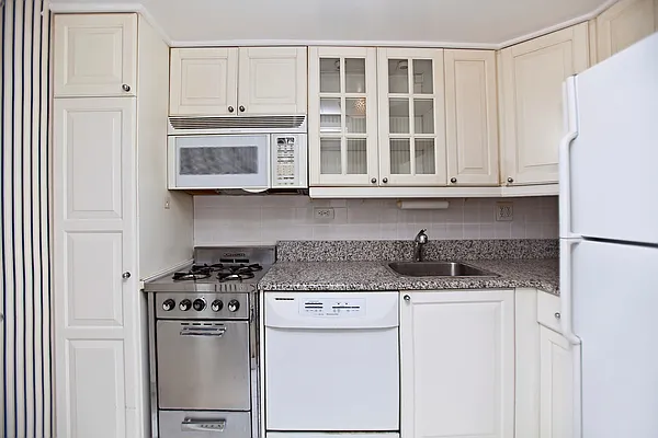 Sold by Focus Real Estate Group | media 5