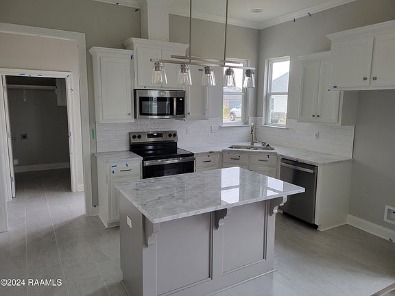 4th image of 200 Anza Dr