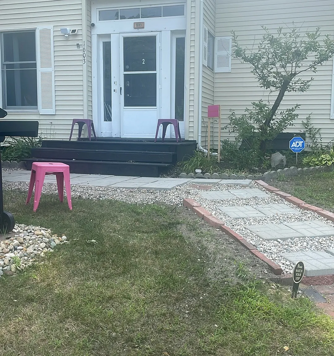 2 bed, 950 sqft, $1,500 — Photo 2