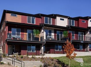 13209 NE 127th Court #D, Kirkland, WA