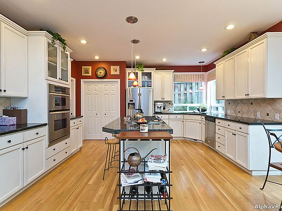 Kitchen again.