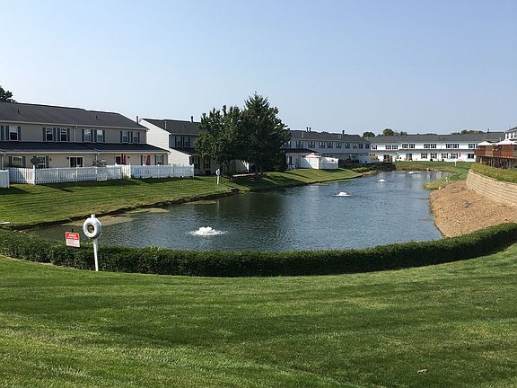 2nd image of 60 High Point Dr Unit 11