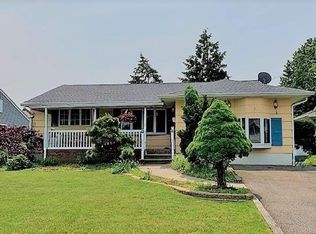 25 Plymouth Rd, Clifton, NJ 07013