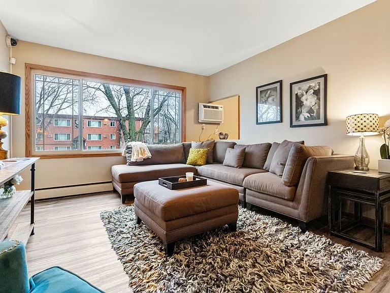 Granite City Apartments — Photo 18