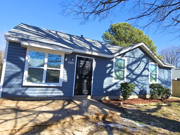 2986 Lake Park Rd, Memphis, TN 38127