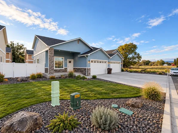 9006 Nafizah Way #1, Yakima, WA 98908