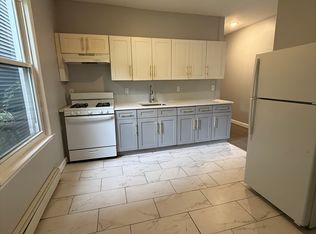 905 S 16th St #1C, Newark, NJ 07108