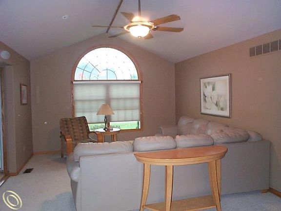2nd image of 354 Rosewood Dr