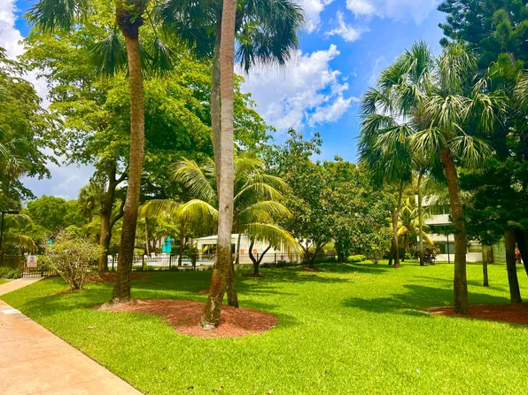 5155 E Sabal Palm Boulevard #209, Tamarac, FL 33319