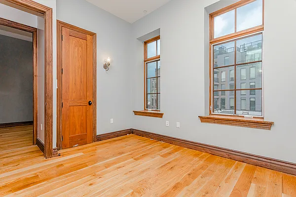 Rented by MySpaceNYC | media 13