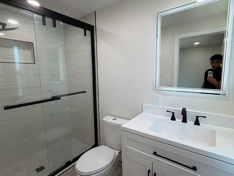 1013 Treadwell Ave — Photo 10