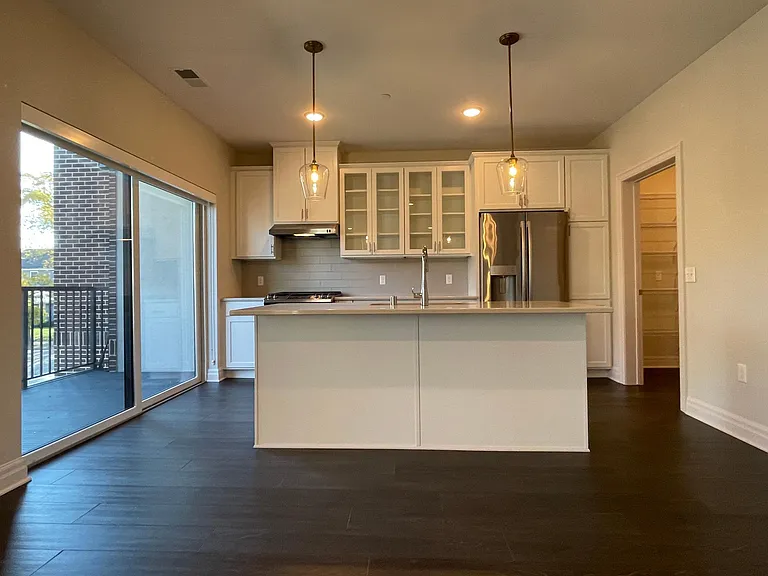 Ewing Place — Photo 15