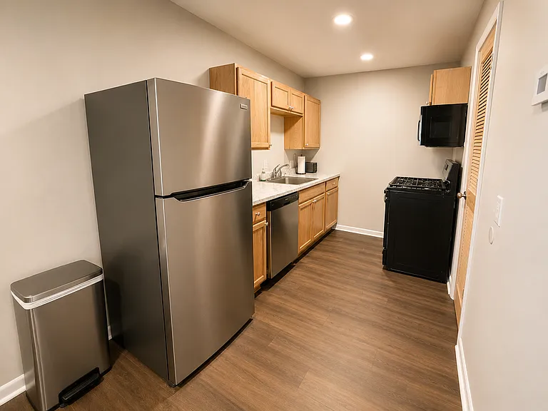 213 N Ann St #6 — Photo 7