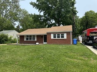 965 Harrison St, Florissant, MO 63031