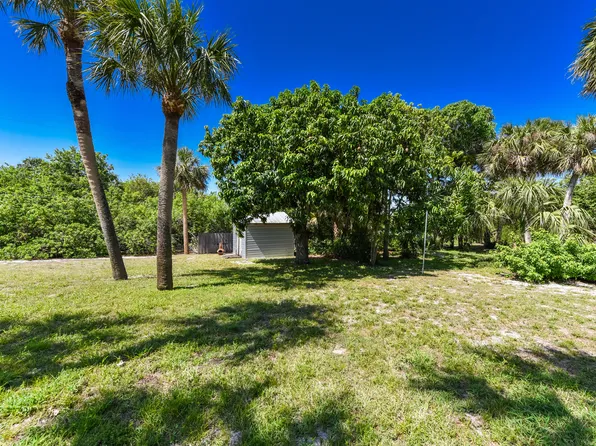 1116 NE Oceanview Circle, Jensen Beach, FL 34957