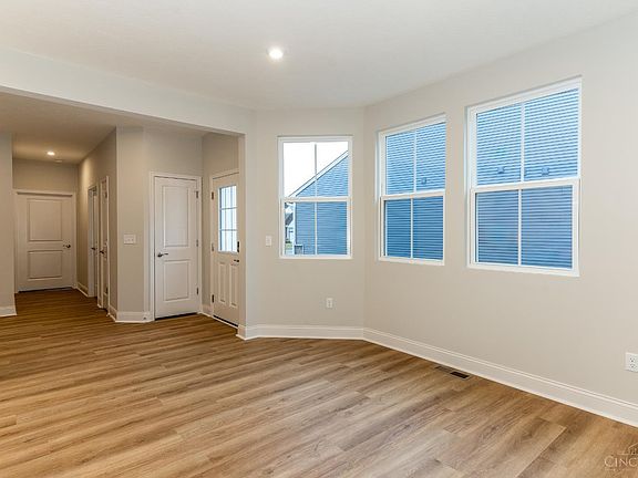 4th image of 4381 Windemere Cir